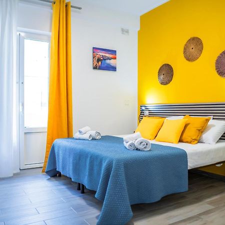 Dodo'S House Bed and Breakfast Bari Exteriör bild